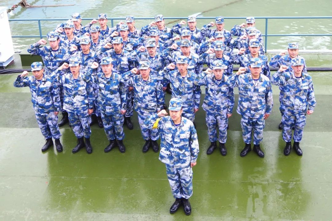 海军生日水兵的n种庆祝方式