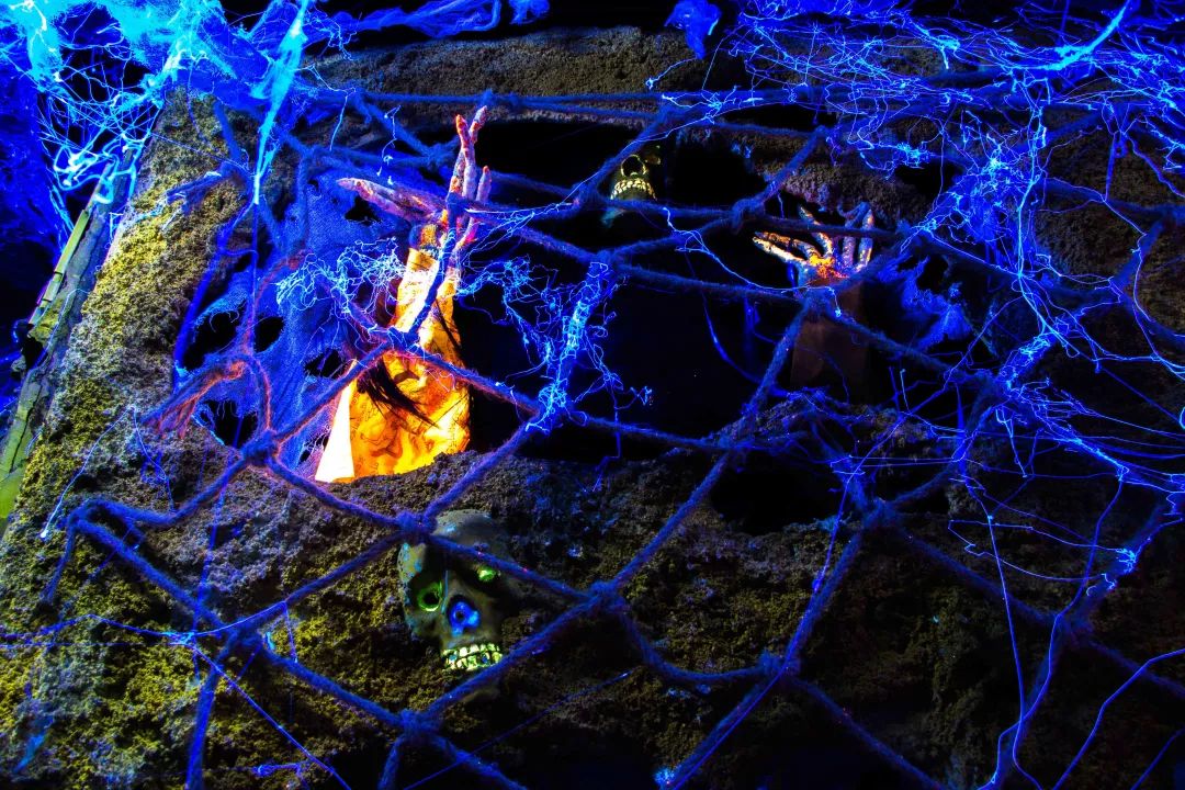 恐怖城 趁着五一小编告诉大伙一个好消息,梦幻谷恐怖城二期开始营业啦