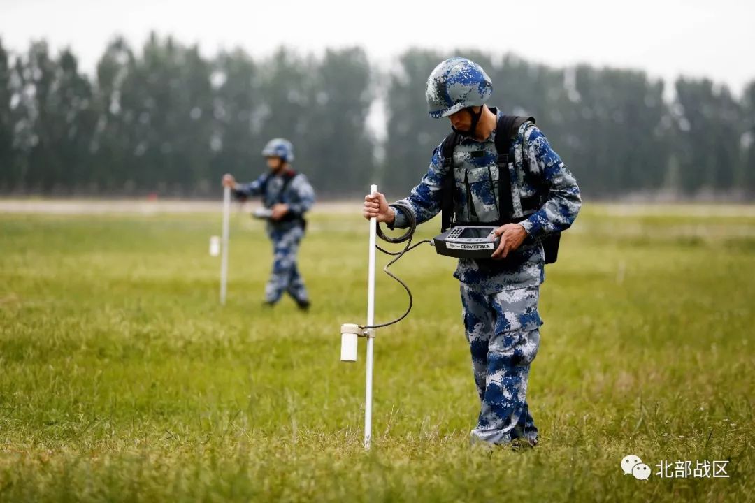 空军某后勤训练基地开展整建制实兵实装实弹考核