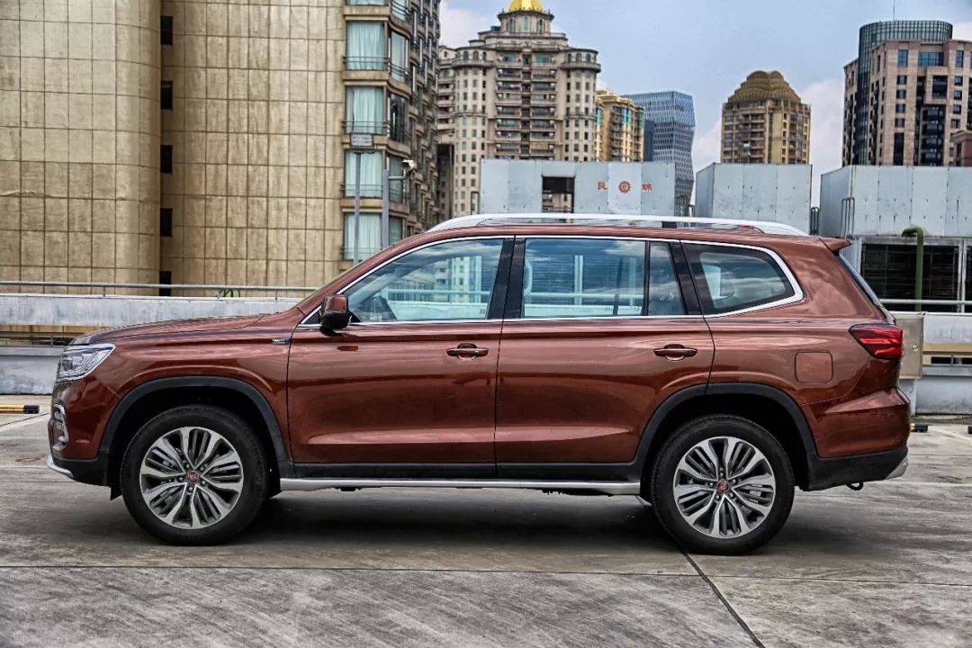 不到20万的四驱大7座suv,买它才知道啥是性价比!-新浪汽车