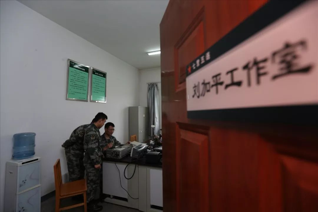 新疆军区某旅二级军士长刘加平告诉你,拿特贴的士官专家是怎样炼成的?