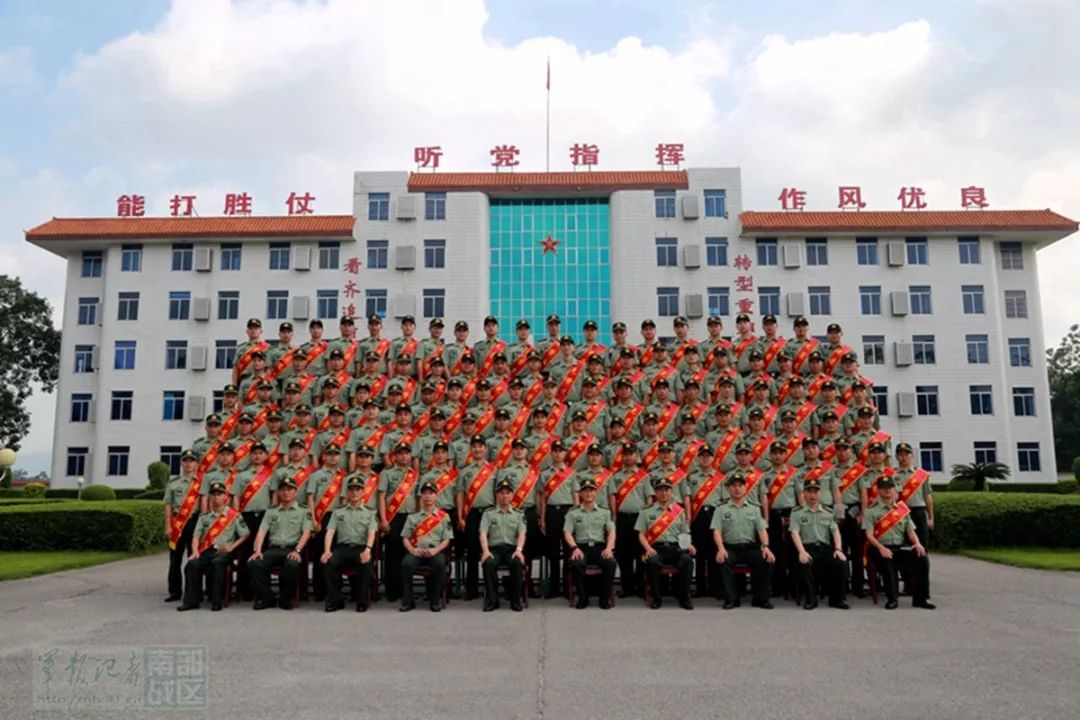 军旗|军旅|敬礼_新浪军事_新浪网