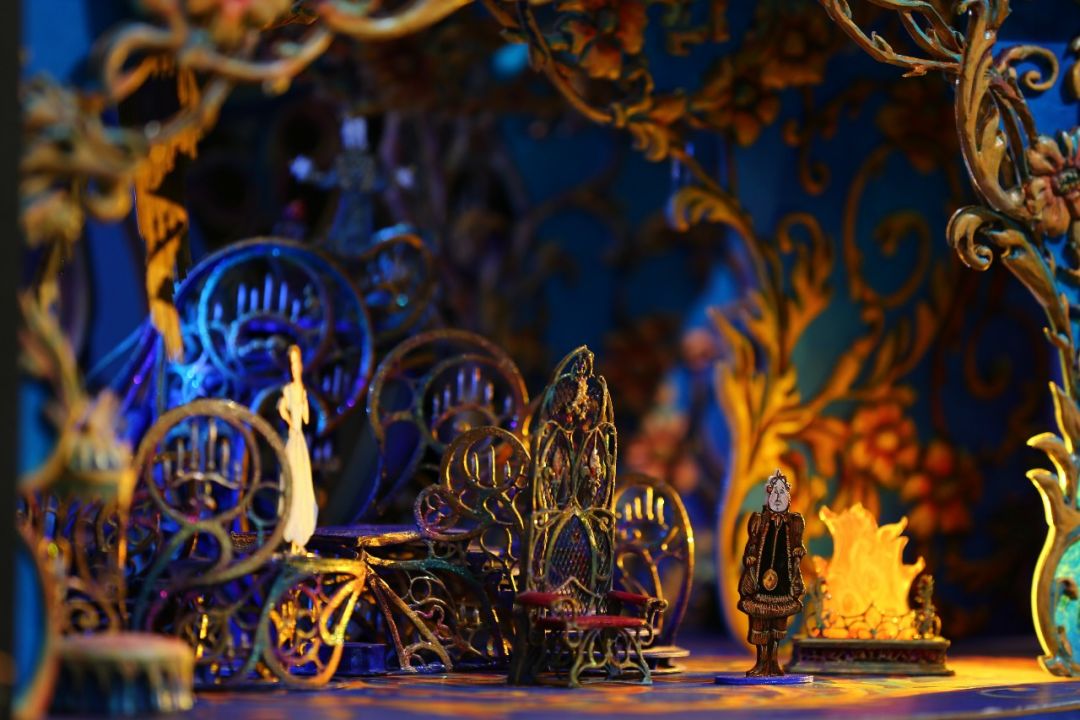 重磅!迪士尼百老汇音乐剧《美女与野兽》中文版今日开售!