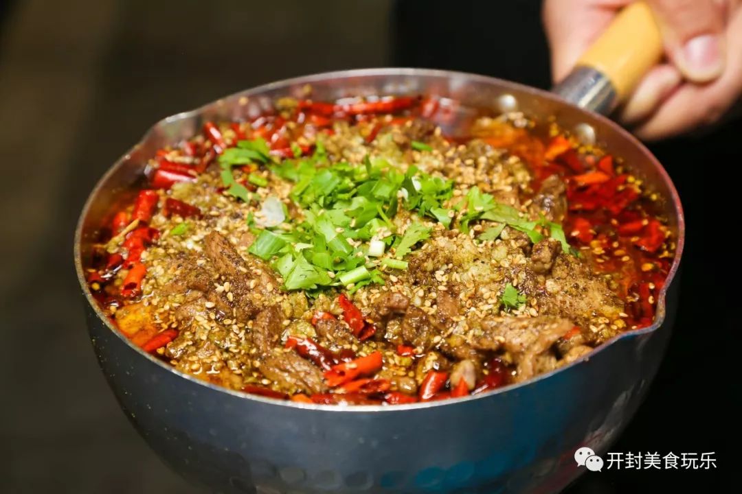 福利丨新晋网红眷鱼店,一口入魂的鱼火锅征服你的胃!