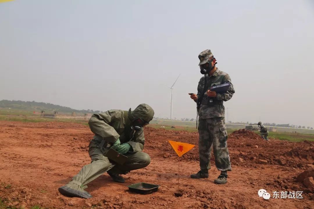 防化兵侦毒现场:科目高能,谢绝围观|科目|防化|训练_新浪军事_新浪网
