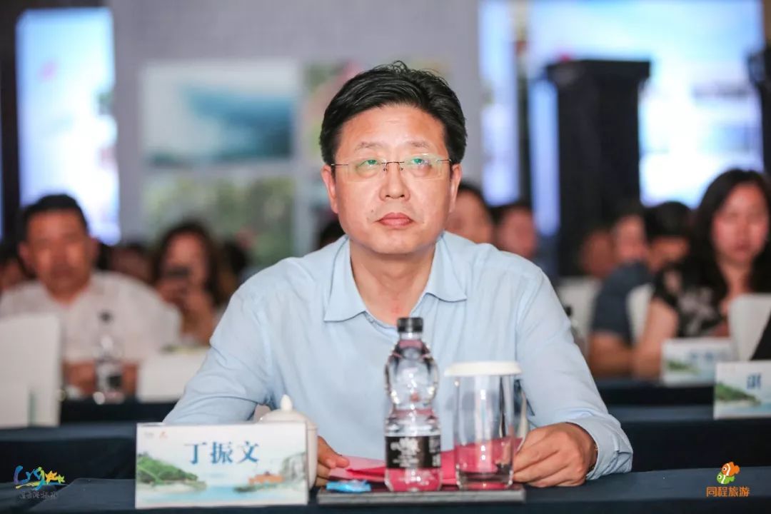 这个夏天,我在连云港等侬