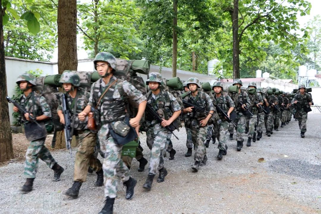 过节不忘战备,直击南部战区陆军某边防旅战备拉动现场