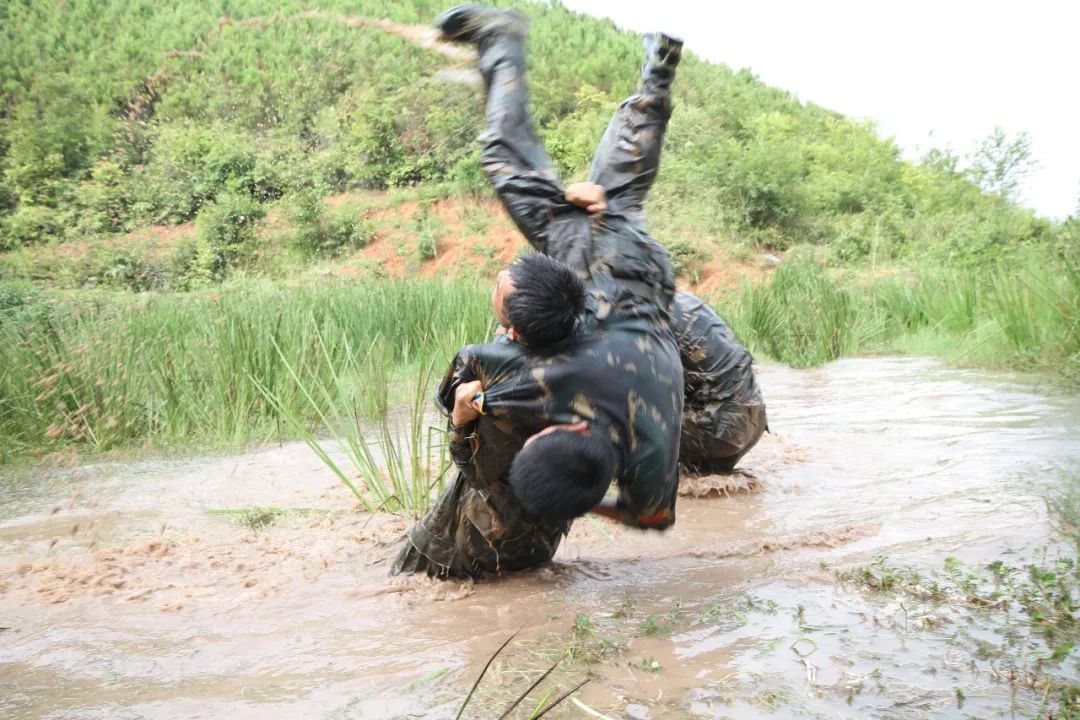 熄灯号|兄弟,有朝一日朱日和见,谁都不要手下