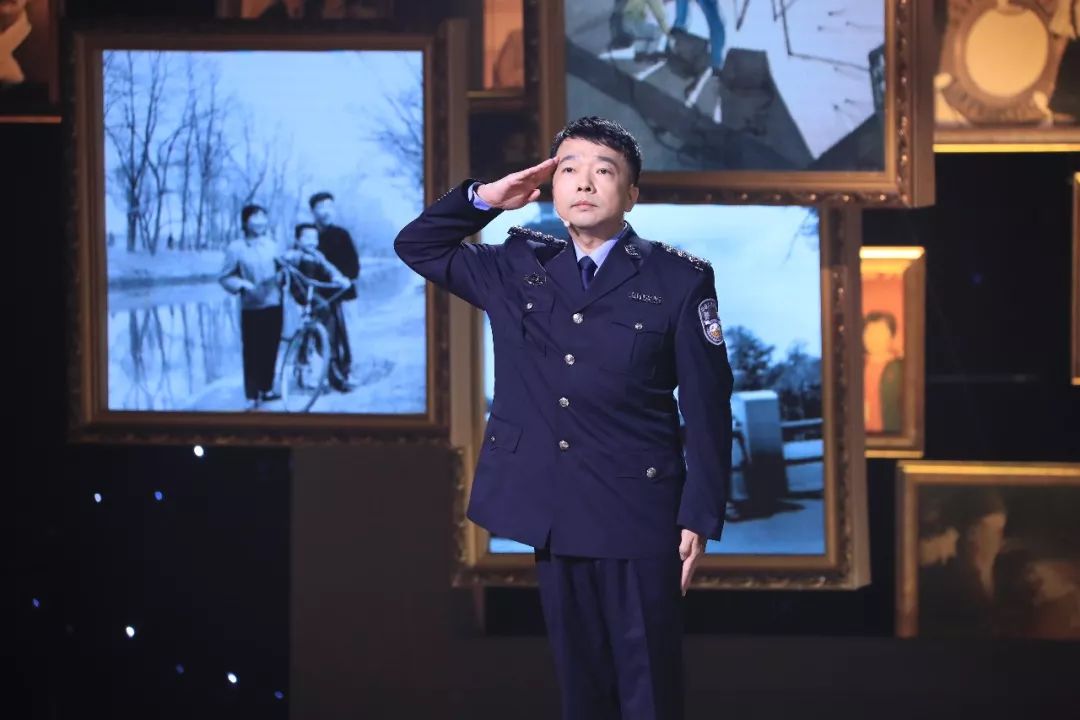 "疯子"英雄——张喆