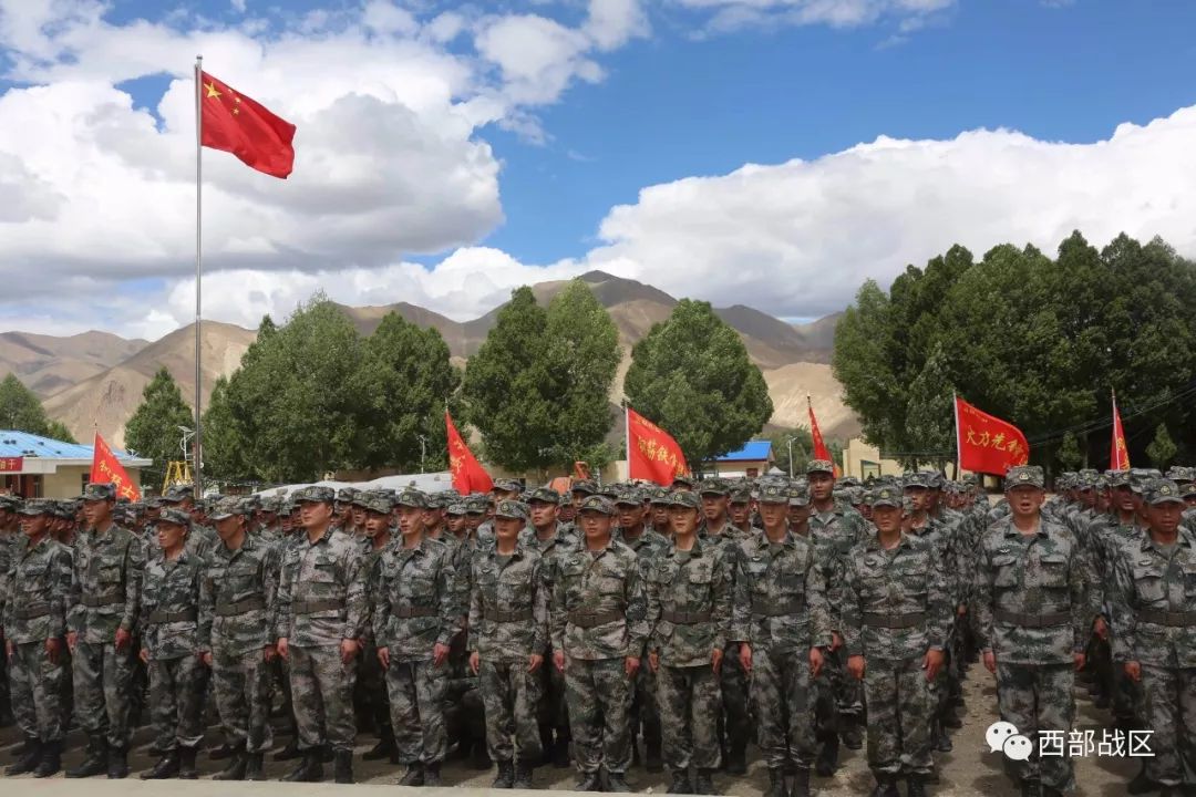 近40岁,最小年龄30岁,是参赛平均年龄最大,正营职干部最多的一支队伍