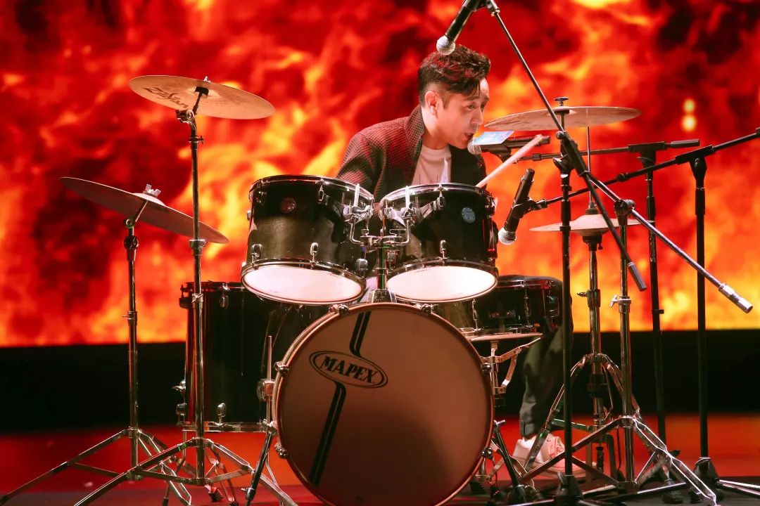 黄渤笑谈与徐峥成"山水cp":一直是流量小生