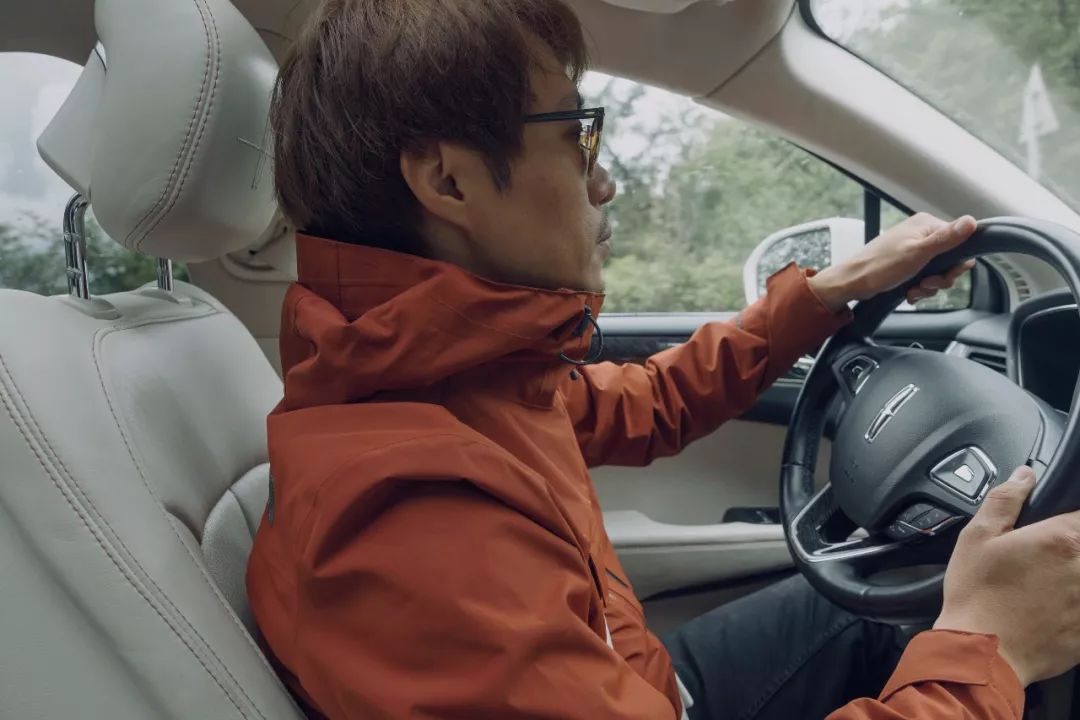 毛川为世界所有的不凡歌唱