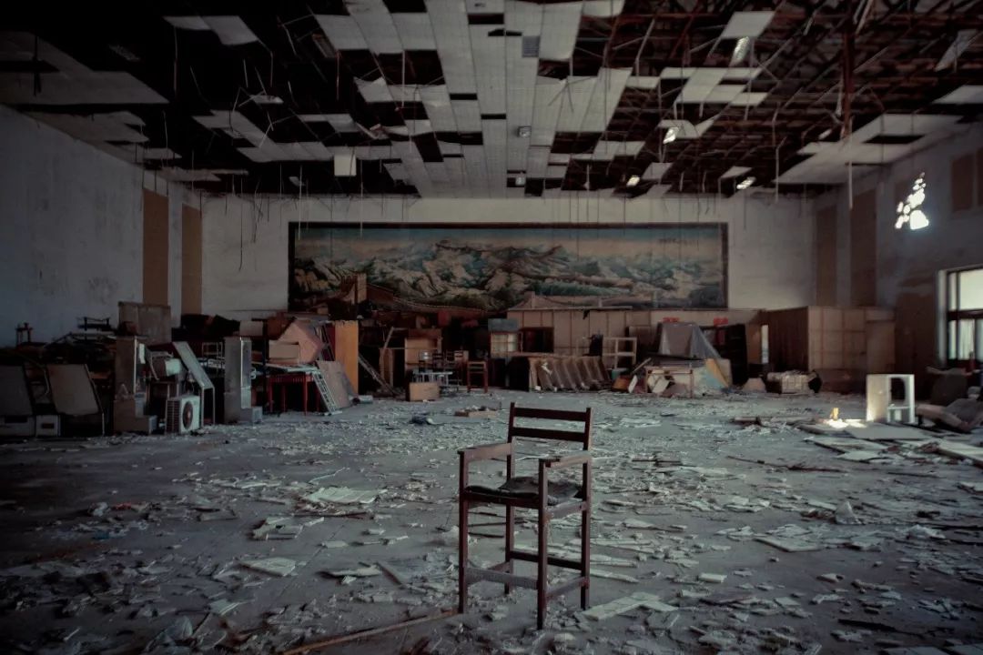 城市废墟探索者:我见过废弃的旅馆,监狱和屠宰场