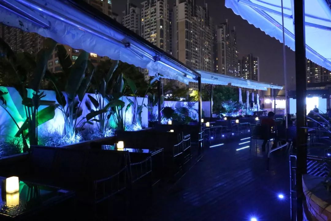 花看半开酒饮微醺成都超人气酒馆贰麻酒馆登陆广州珠江道