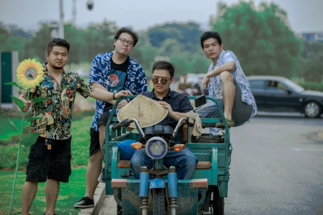 野外合作社:给你打一针,让你醒一醒 | 着调专访 (内含福利)