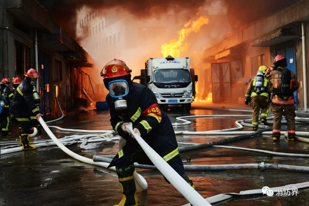余根铃消防界杂志掌镜红门摄影大赛作品展示廿六