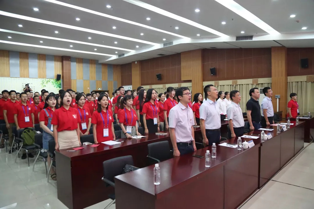 做大学生干部是在过"官"瘾?这些骨干会颠覆你的印象!