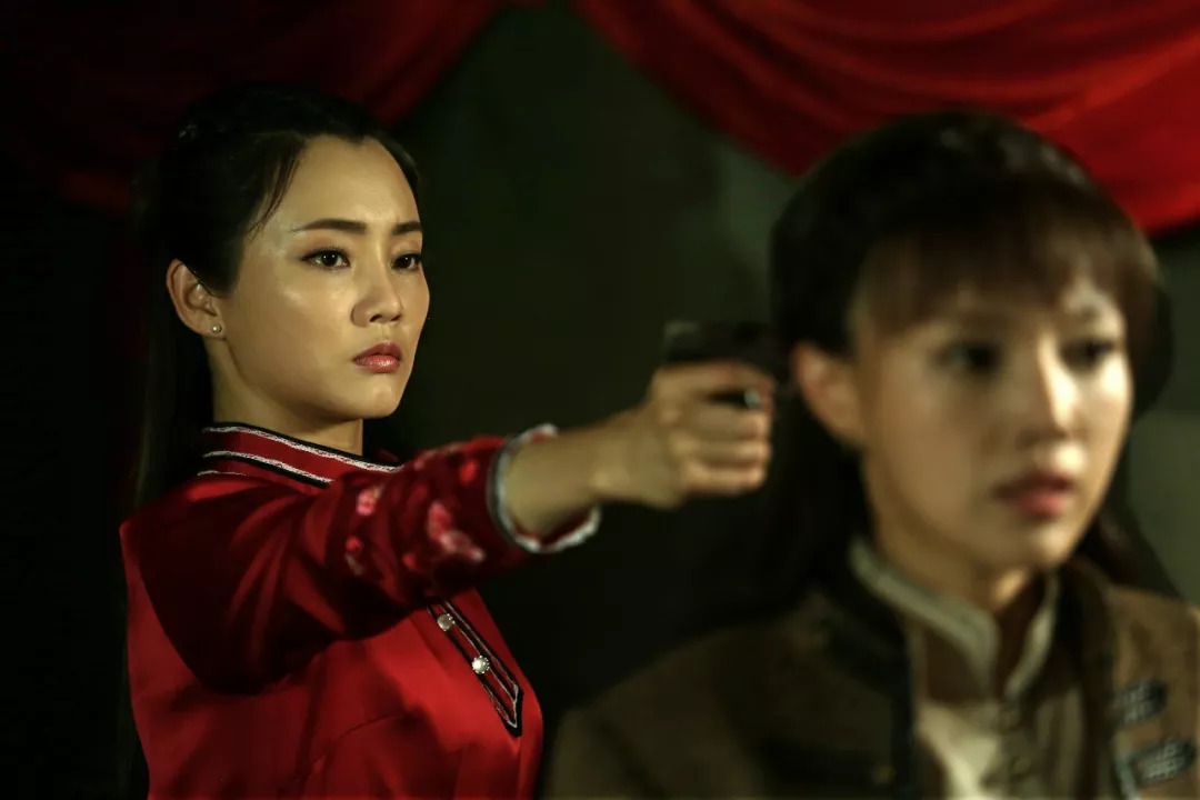 中奖观众恭喜您快来领奖啦电视大奖送给您精彩新剧播不停