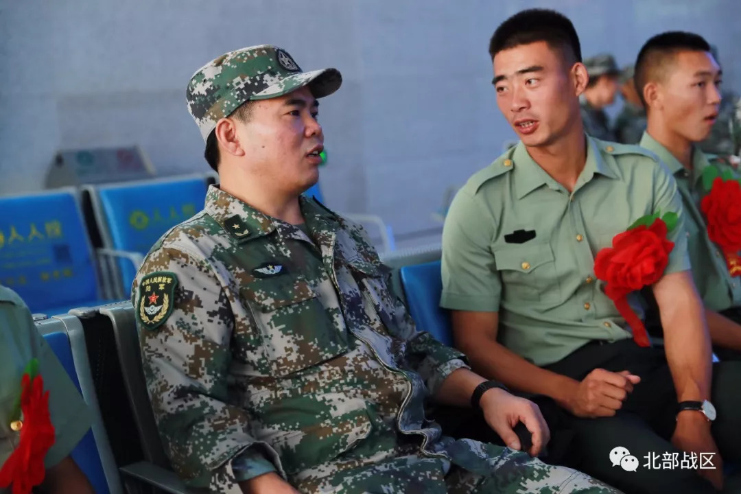 再见了雄鹰特战旅我永远都是雄鹰的特种兵