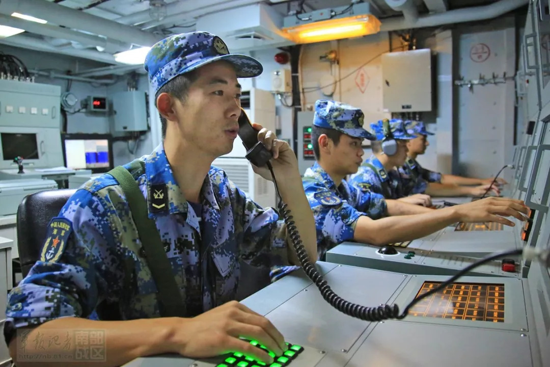 炮响靶中中国海军黄山舰闪耀多国联合军演