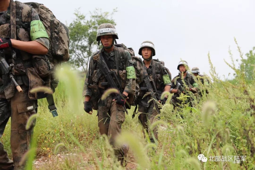 无奋斗不青春雄鹰特战旅精武2018军事比武竞赛掠影