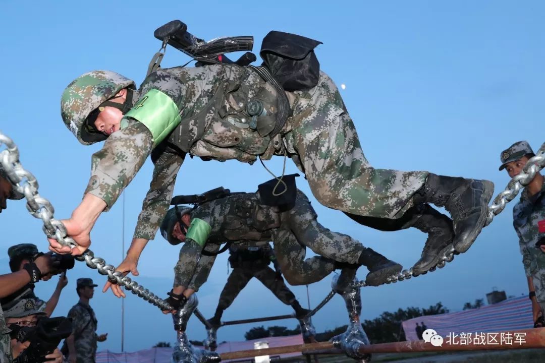 无奋斗不青春雄鹰特战旅精武2018军事比武竞赛掠影