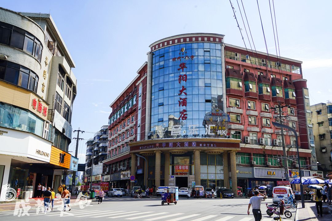 撑起华阳gdp的,难道不是红烧兔 串根香 青菜元子 王妈热卤?