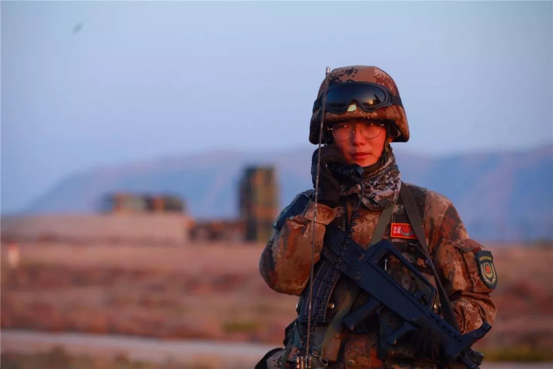 厉害陆军首支女子导弹连拦截超音速靶弹再创新纪录