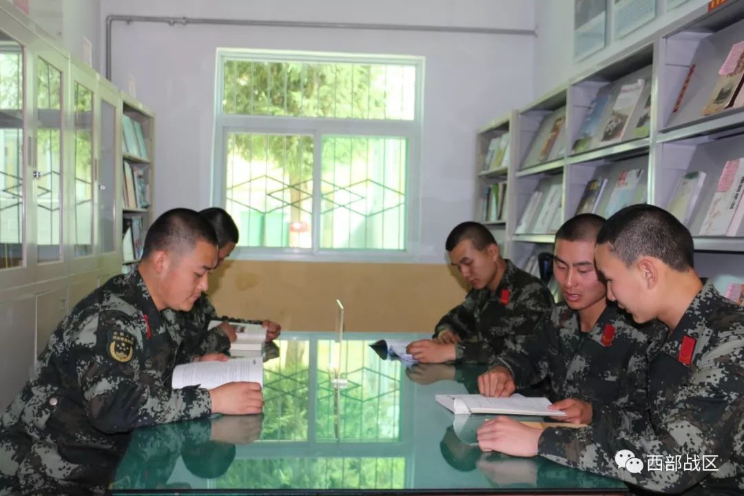 武警宝鸡支队着力打造书香军营涵养文化底蕴