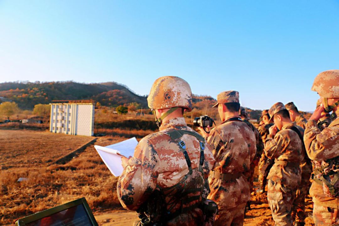 第79集团军某旅从难议训从严治训实现军事训练新突破