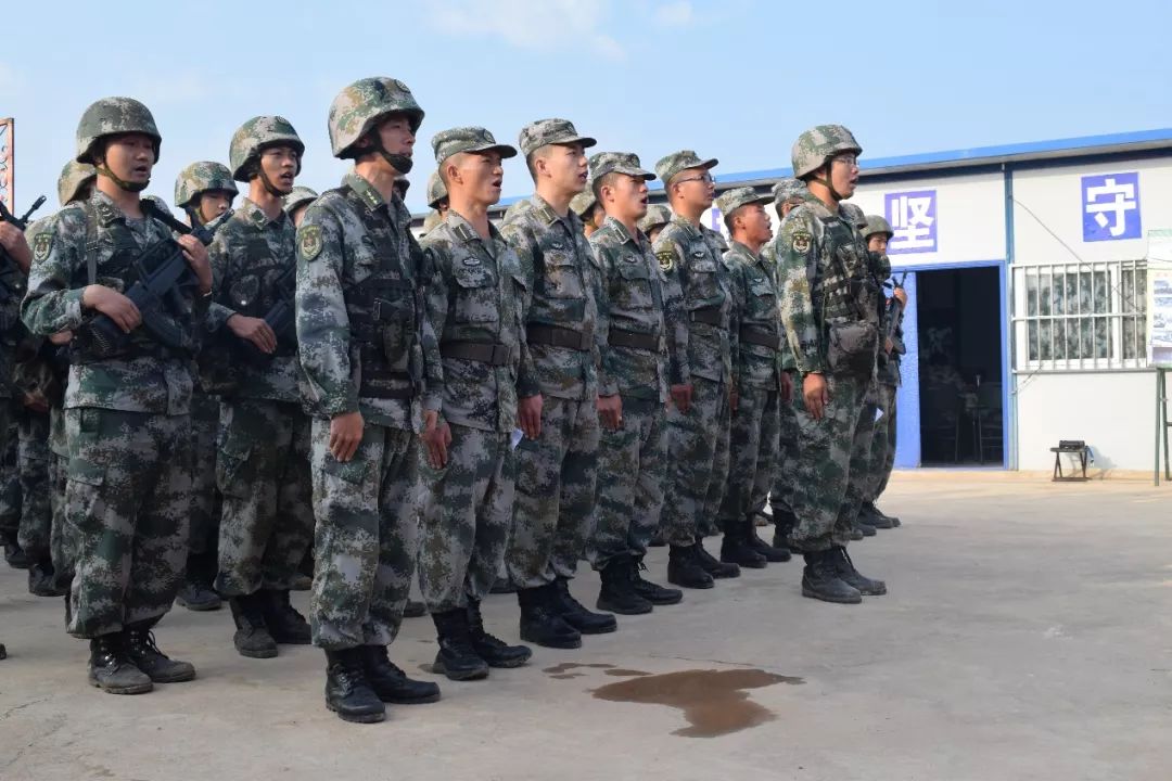 为新排长举行入连仪式这个单位做得好