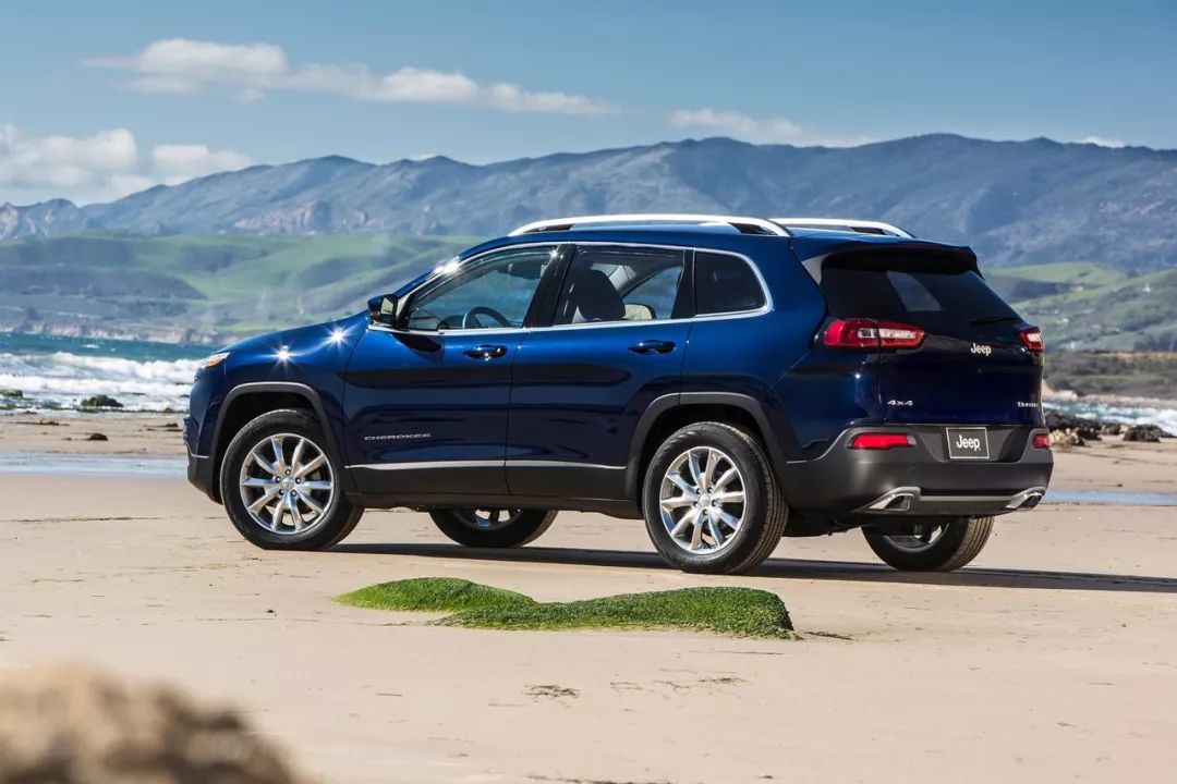 20万级越野性能最强的suv出新款,新增2.0t,外观更帅气!