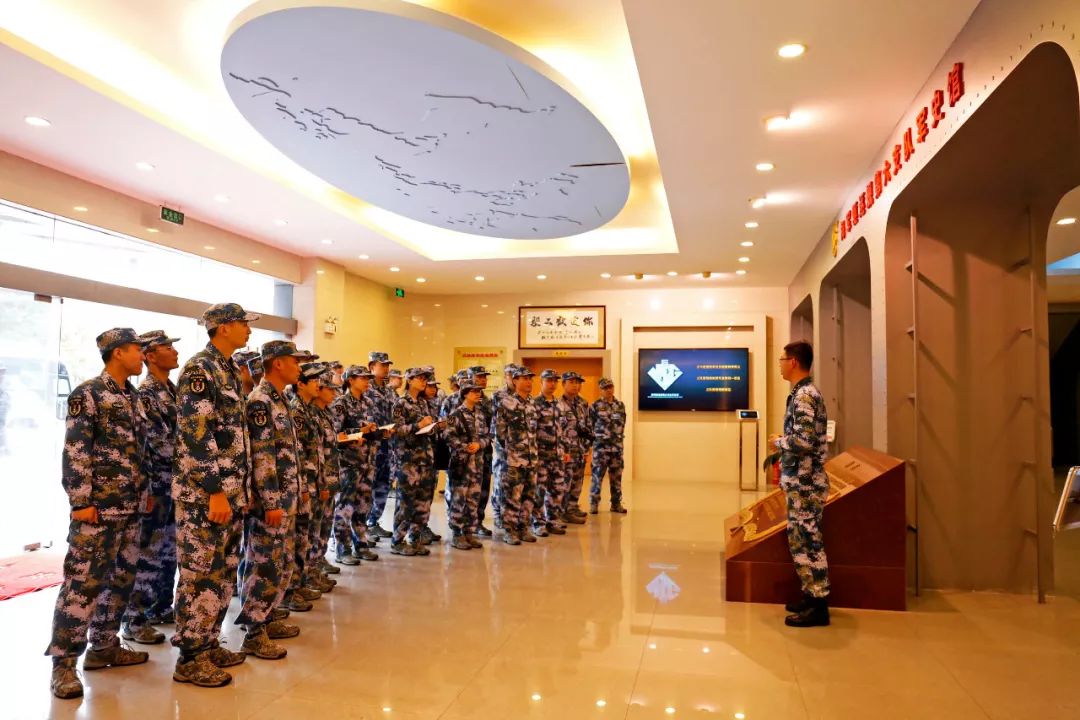 登上雁荡山舰,与海军院校教员们来一场航海之旅