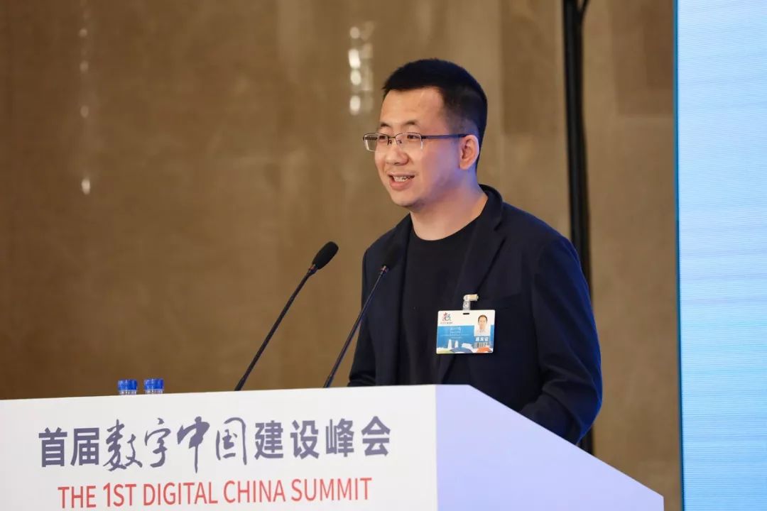 張一鳴“升職”七個月后，今日頭條有了新CEO