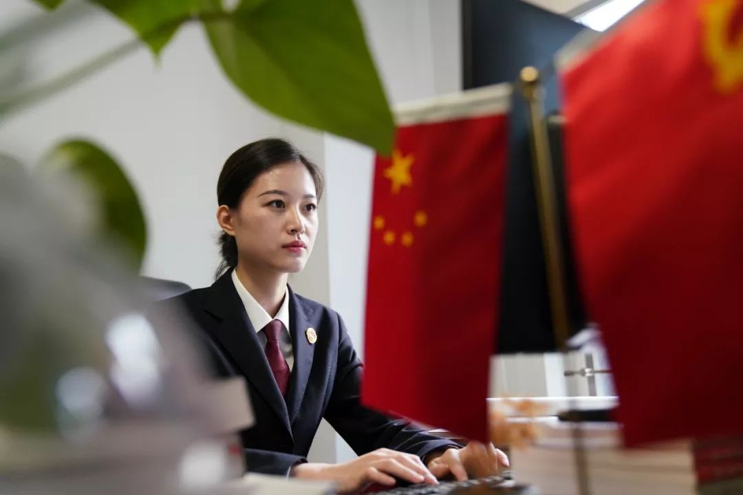 对话"90后"检察官金若雨:当我面对现实版"药神"案