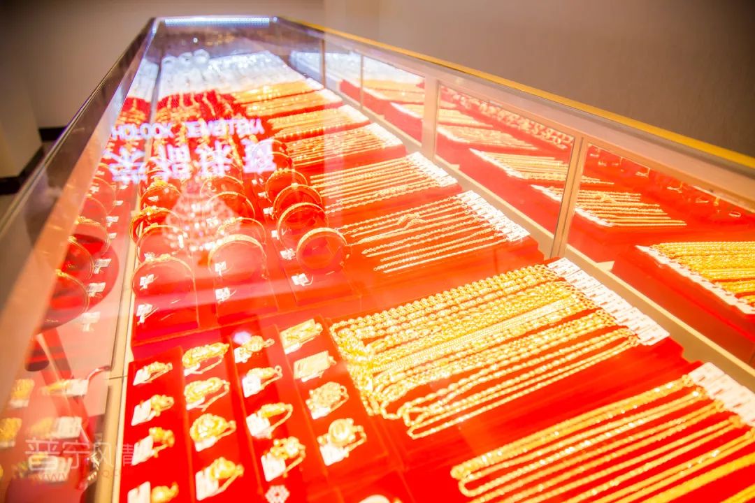 白送普宁这家新开业的珠宝店活动力度搞得有点大