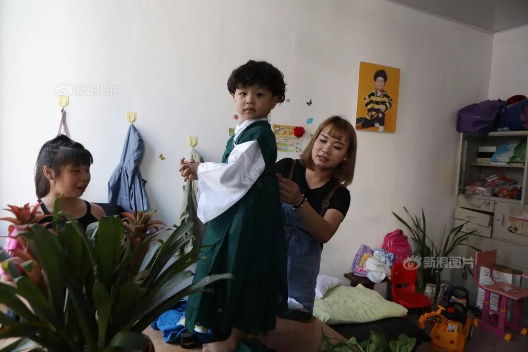 看见童模江湖父母和小孩到底是谁的明星梦