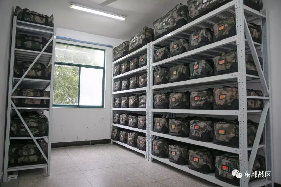 储藏室,清晰醒目