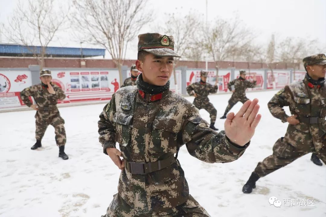 战严寒砺斗志武警甘肃总队掀起冬季大练兵热潮