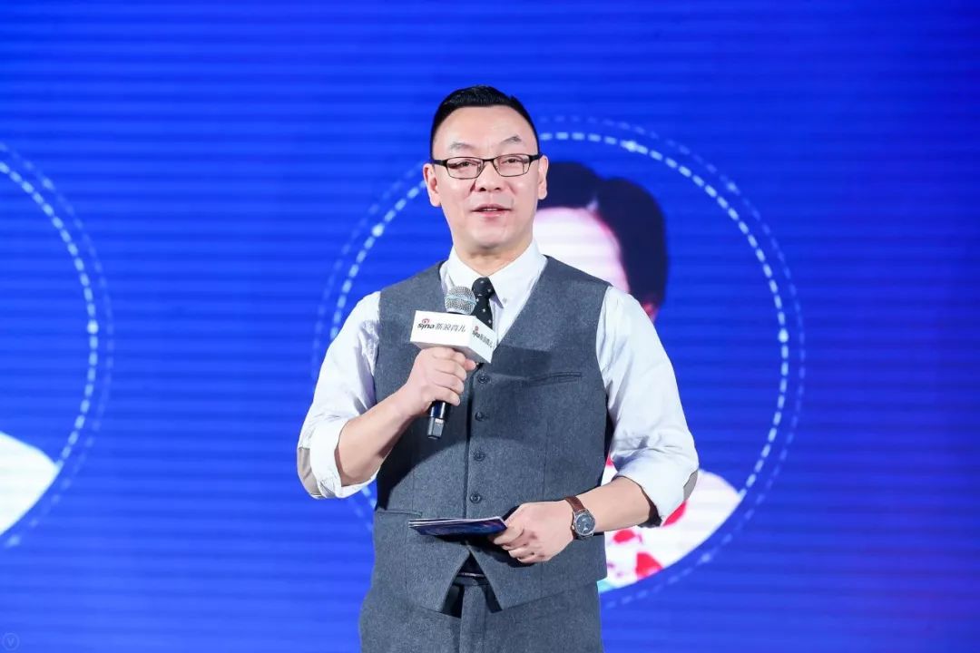 东方爱婴创始人贾军认为,不要错过孩子成长的关键节点,静待花开就好