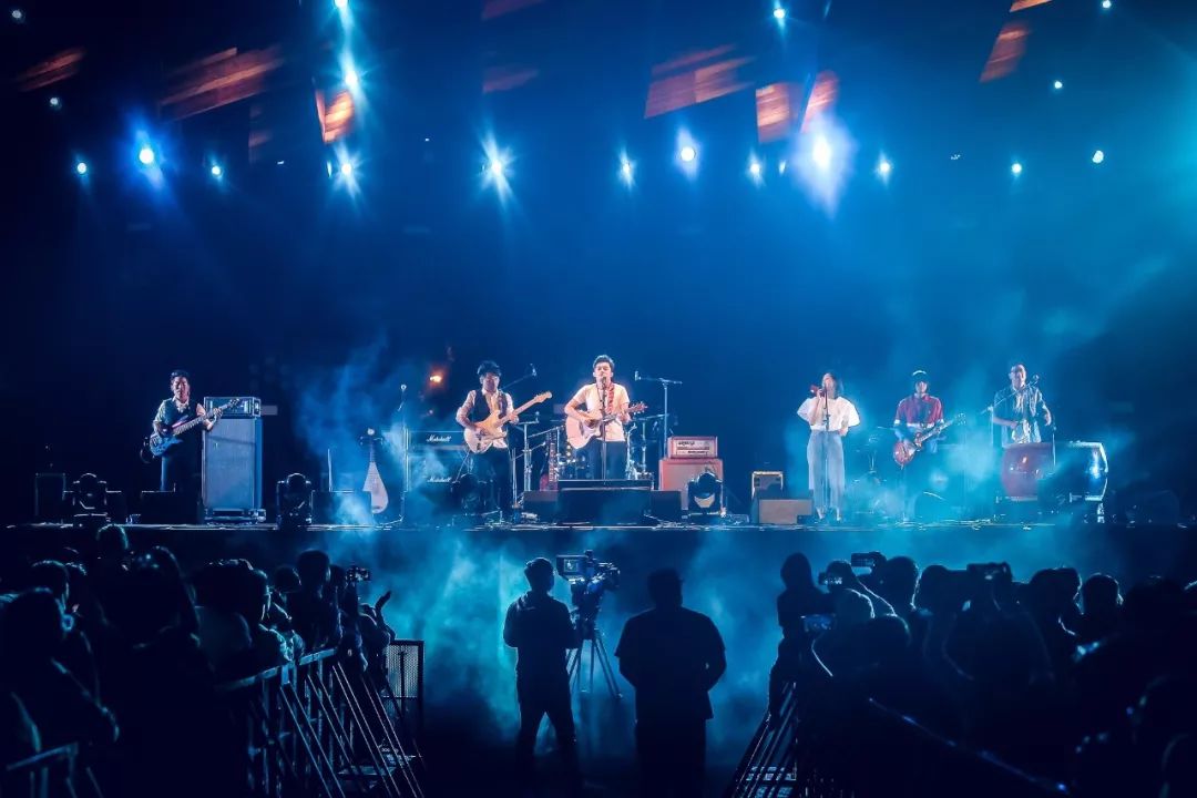 抖音红人乐队齐聚现场2019穿乐时光跨年夜音乐会却不知360度环绕live