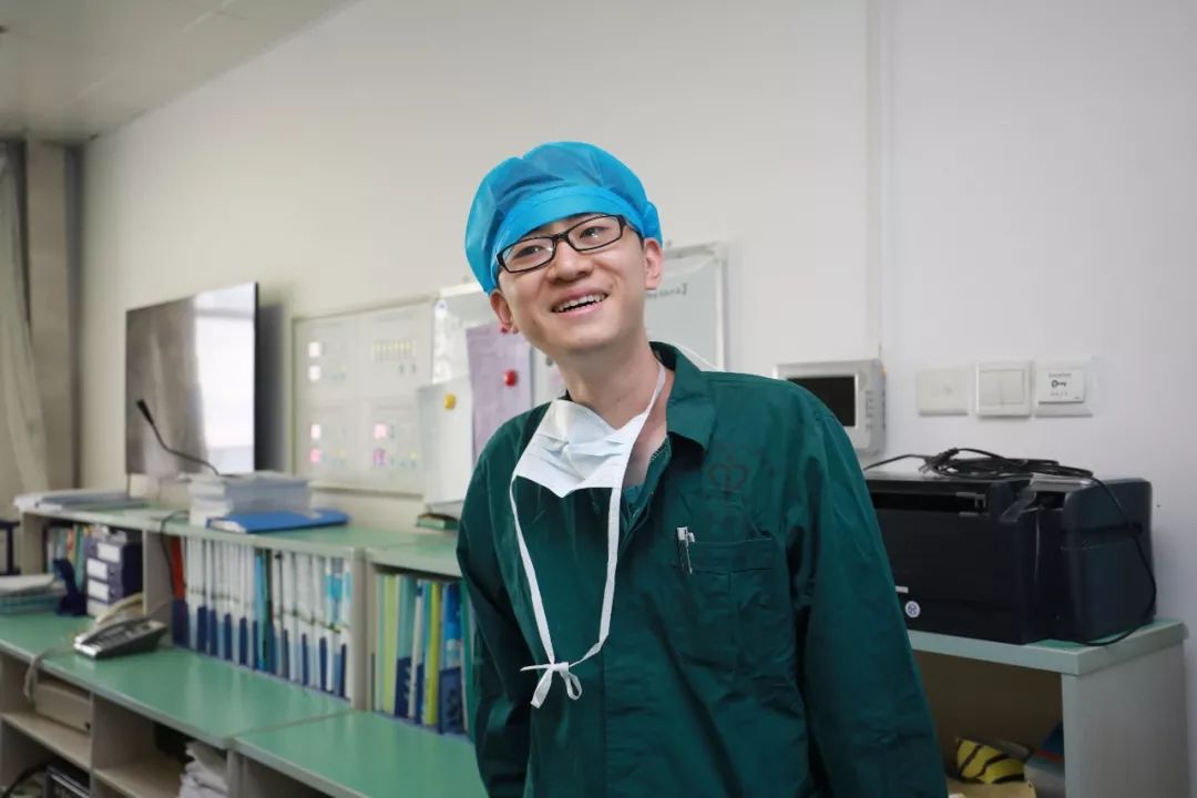 他的故事暖了无数人|吴昊|阿伯|佛山_新浪网