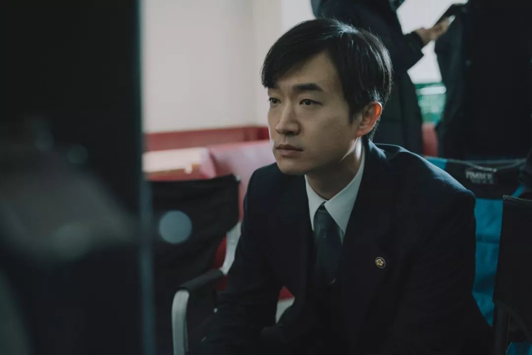 真敢拍,这次又把国家黑出了翔|金慧秀|赵宇镇|刘亚仁_新浪网