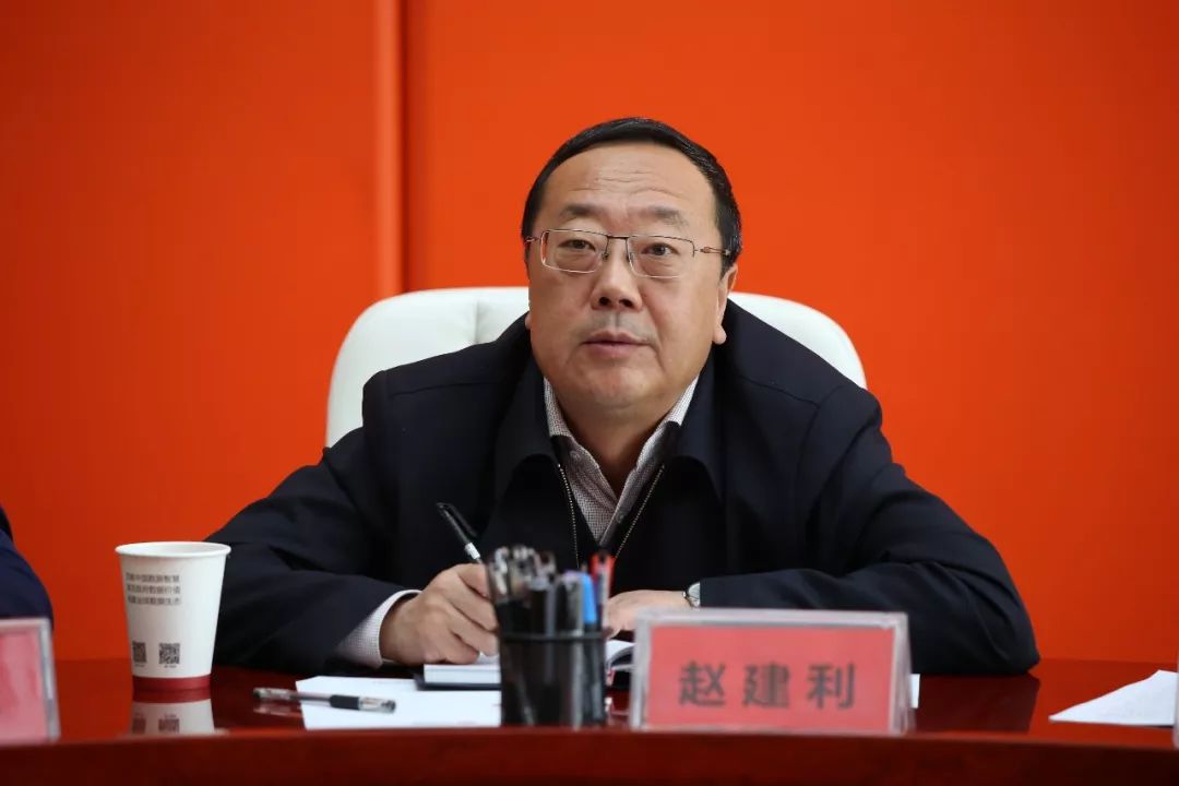 兰州新区管委会副主任赵建利一行到访九次方大数据,探讨大数据驱动