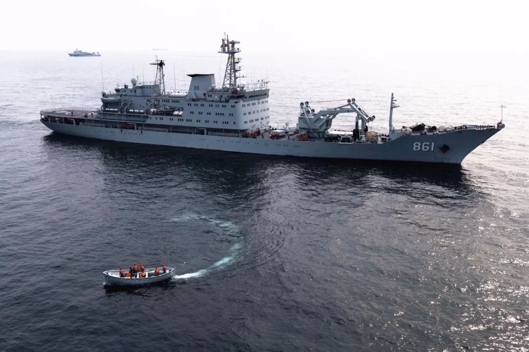 两艘木舢板起家看这支英雄部队华丽逆袭