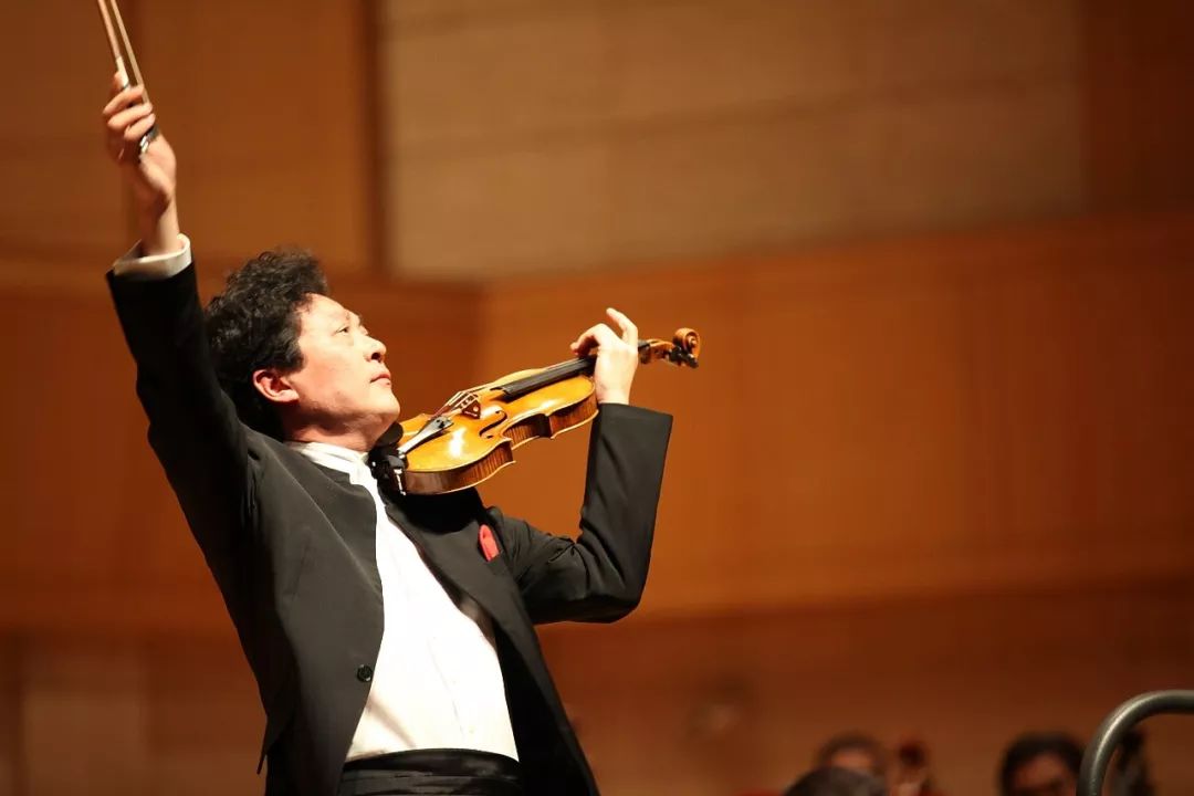 帕格尼尼小提琴大赛图片