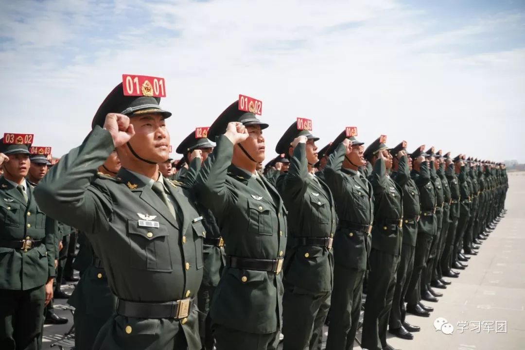 有图有真相受阅官兵告诉你阅兵训练是什么味道