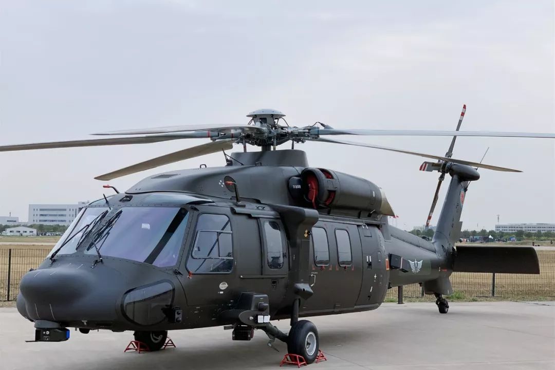 开眼了原来直升机还能这么飞