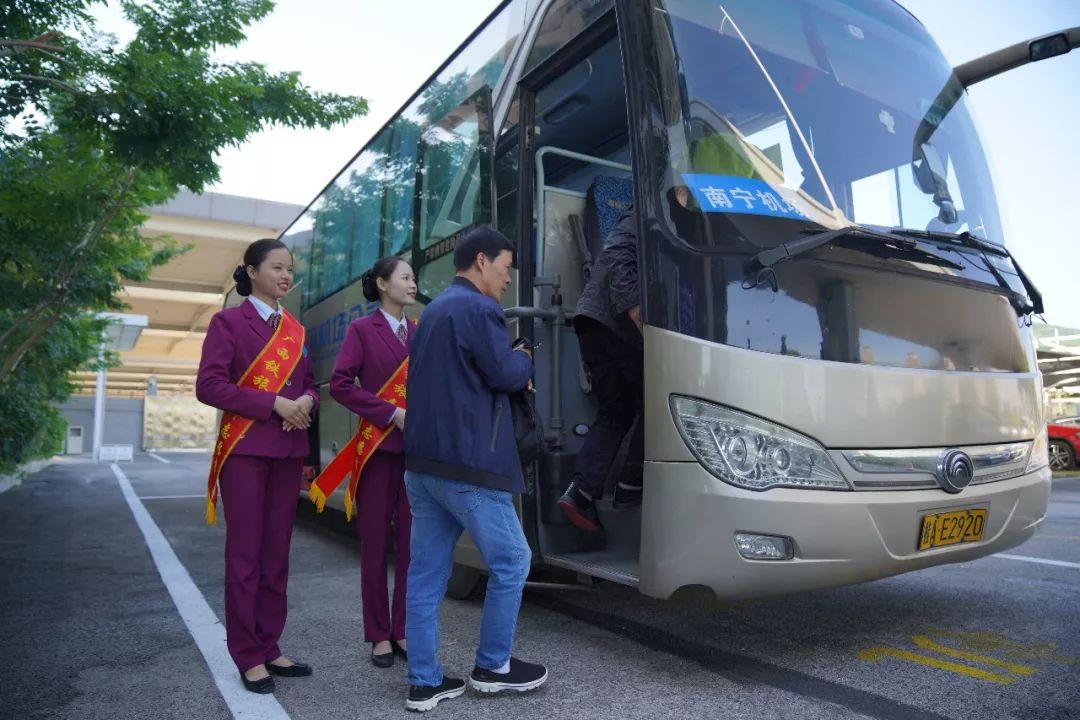 好消息!今天起,南宁东站无缝衔接吴圩机场!发车时间,票价为