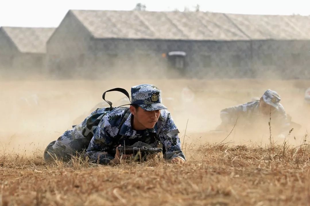 吹角连营沙场秋点兵